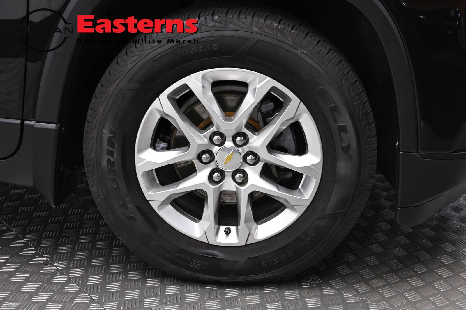 Used 2020 Chevrolet Traverse LS AWD/4WD image 32