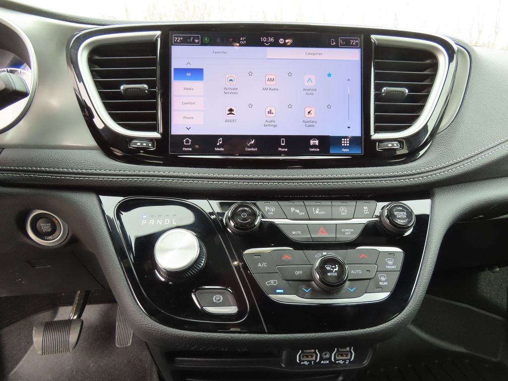 Certified 2025 Chrysler Pacifica Select image 15