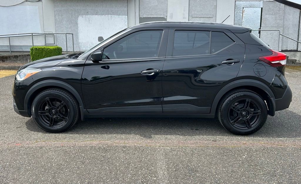 Used 2018 Nissan Kicks S FWD image 8