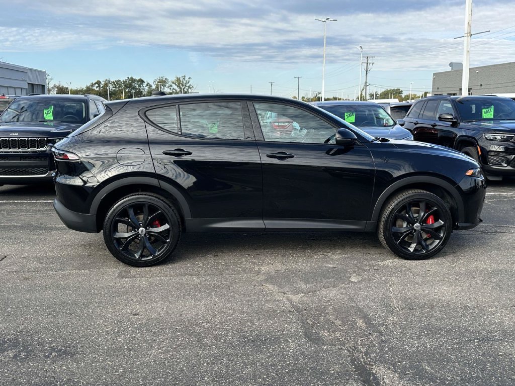 Used 2023 Dodge Hornet GT w/ Cold Weather Group AWD/4WD image 2