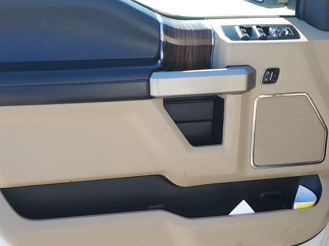 Used 2017 Ford F150 Lariat w/ Equipment Group 501A Mid AWD/4WD image 27