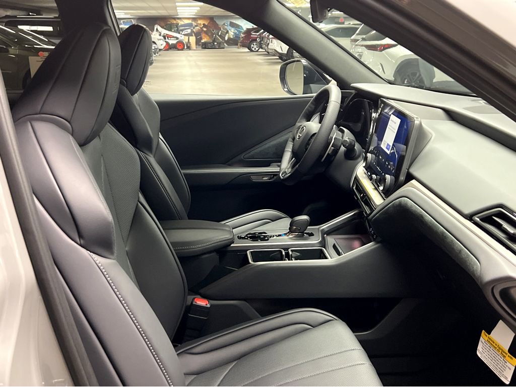 New 2026 Lexus TX 500h AWD image 27