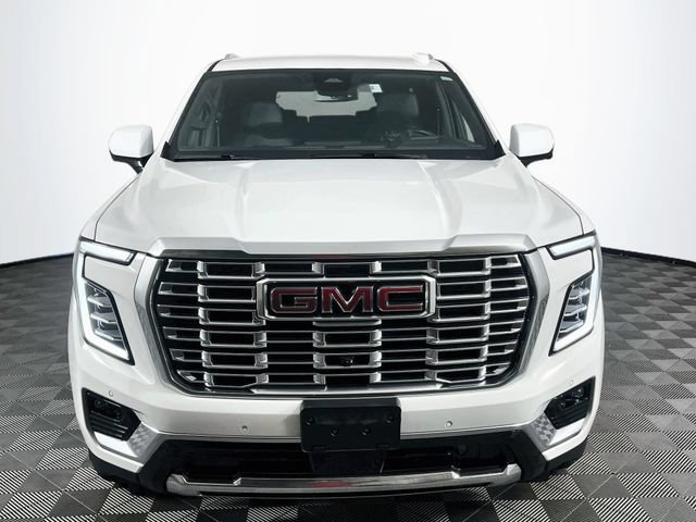 Used 2025 GMC Yukon Denali AWD/4WD image 3