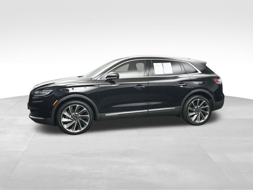 Used 2022 Lincoln Nautilus Reserve w/ Equipment Group 201A AWD/4WD image 2