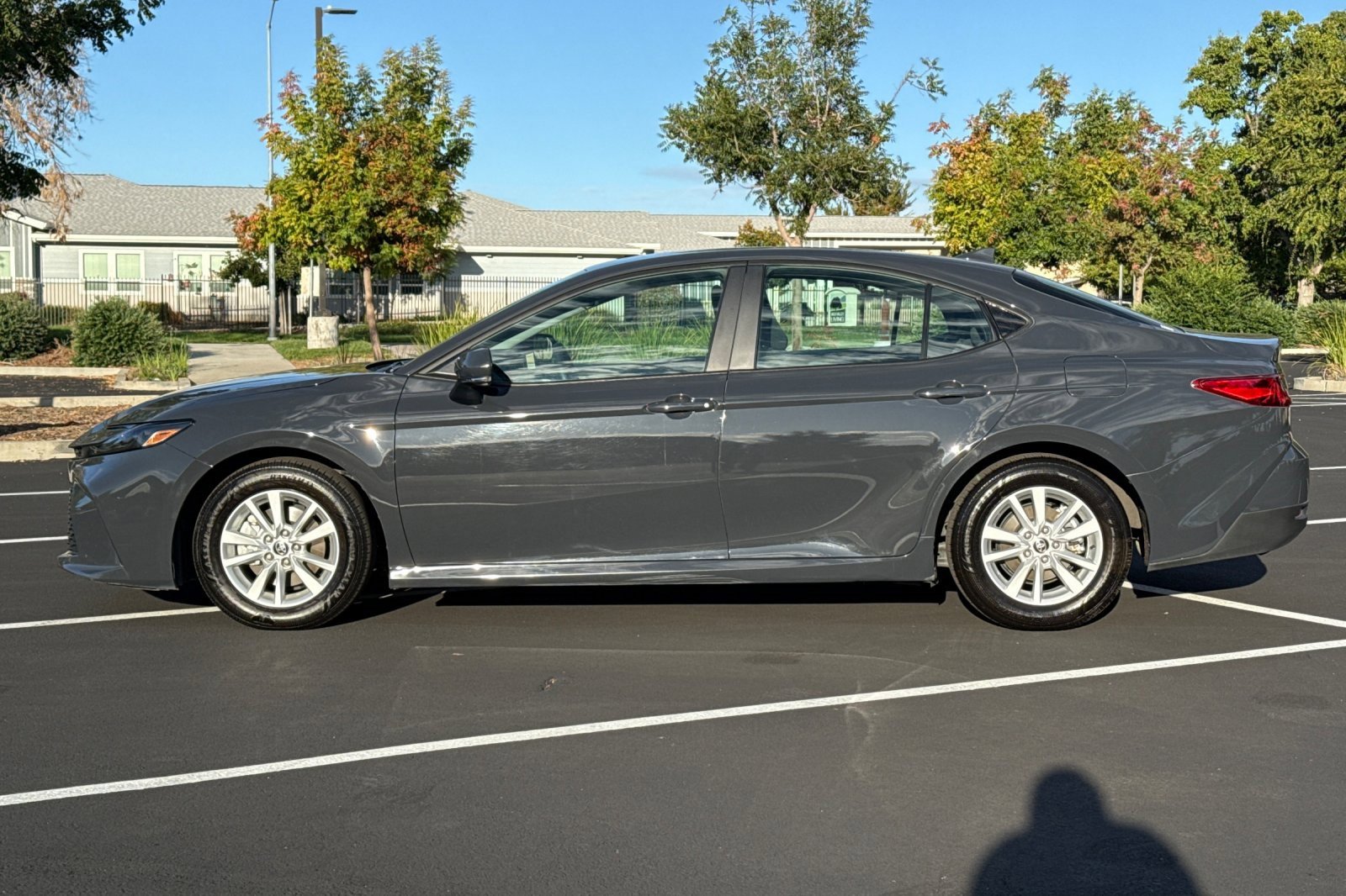 Used 2025 Toyota Camry LE image 8