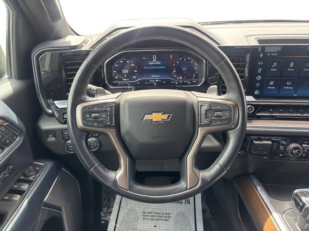 Certified 2022 Chevrolet Silverado 1500 High Country w/ Technology Package AWD/4WD image 13