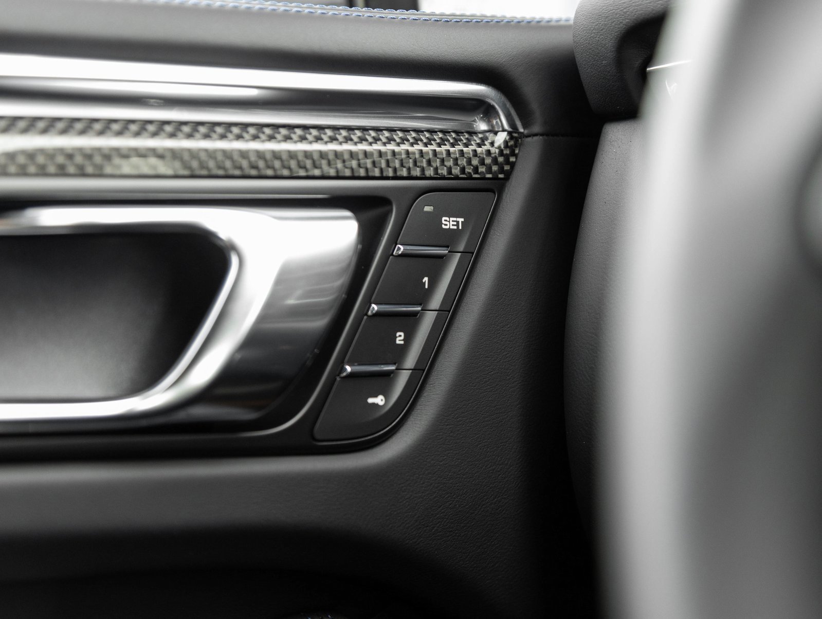 New 2026 Porsche Macan GTS image 18