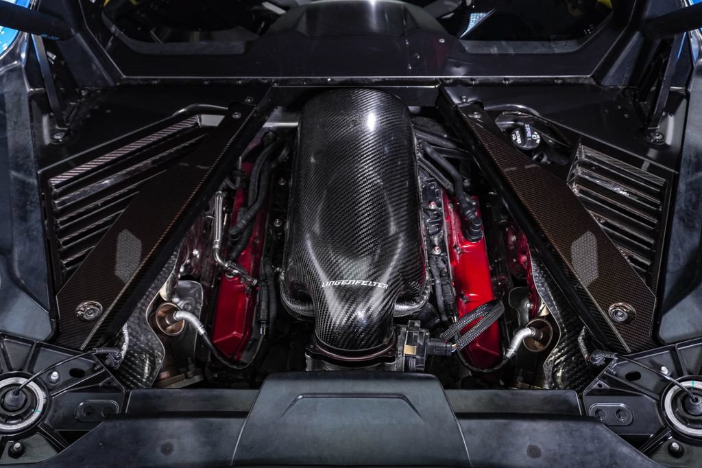 Used 2021 Chevrolet Corvette Stingray Premium Cpe w/ Z51 Performance Package RWD image 33