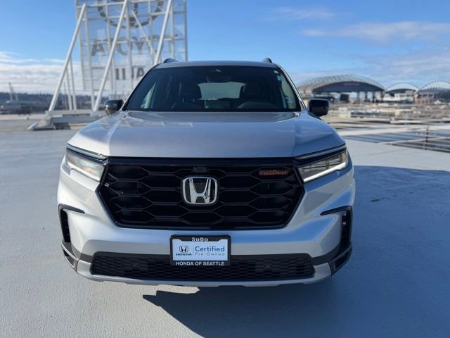 Certified 2025 Honda Pilot TrailSport image 12