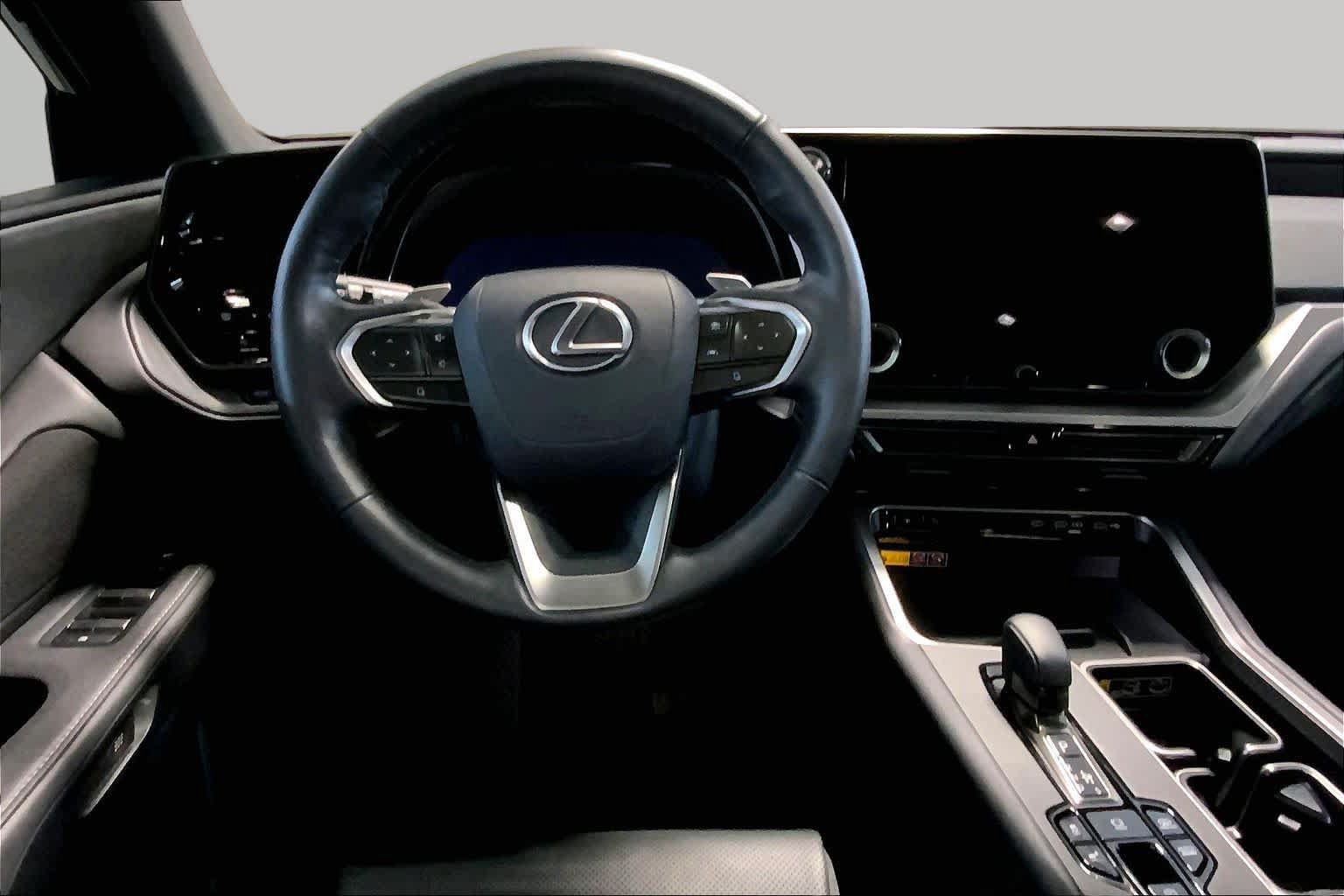 Used 2025 Lexus TX 550h AWD Plug-In Hybrid image 5