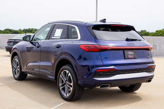 Used 2025 Audi Q5 Premium w/ Convenience Package AWD/4WD image 7