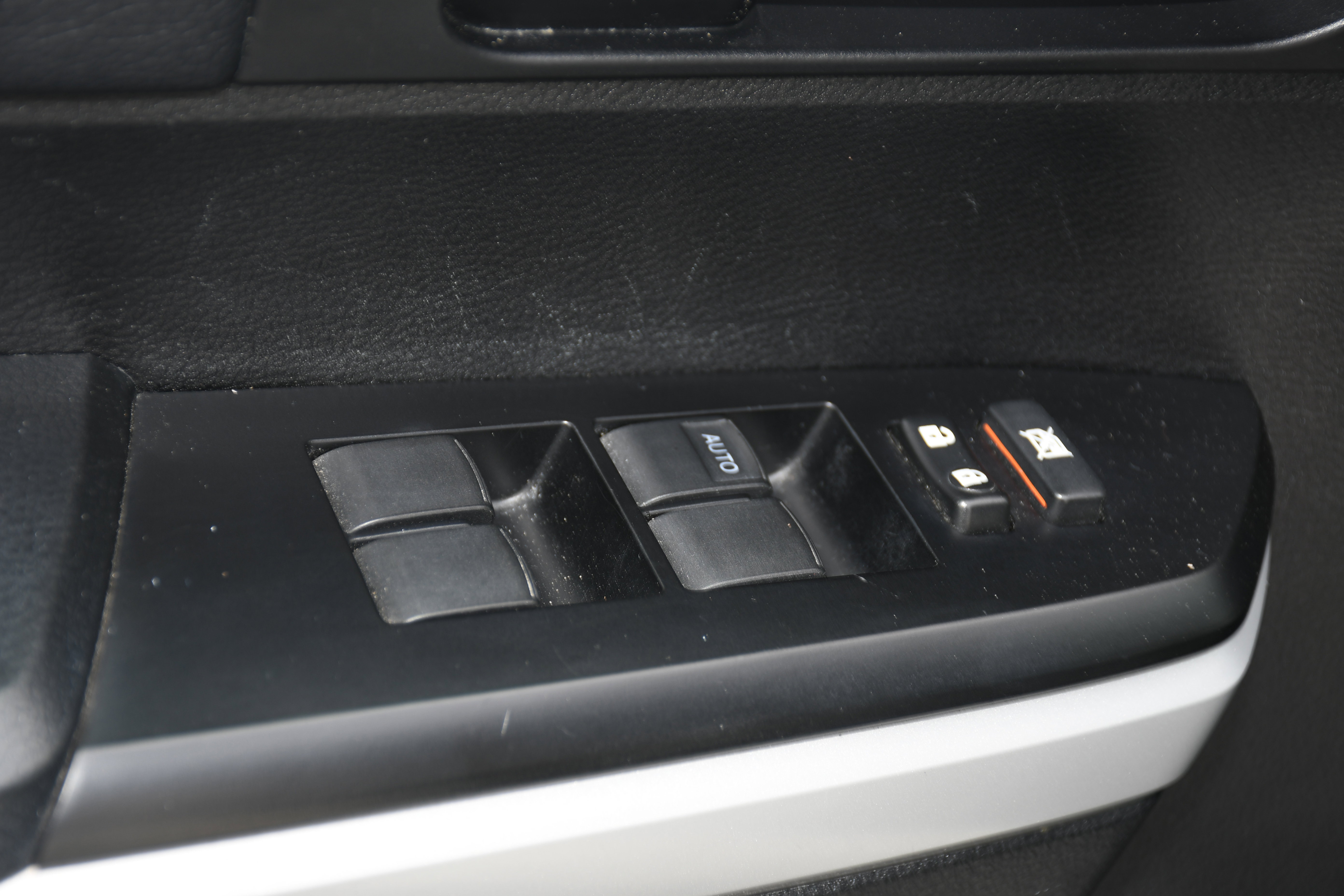 Used 2021 Toyota Tundra SR5 w/ SR5 Upgrade Package RWD image 10