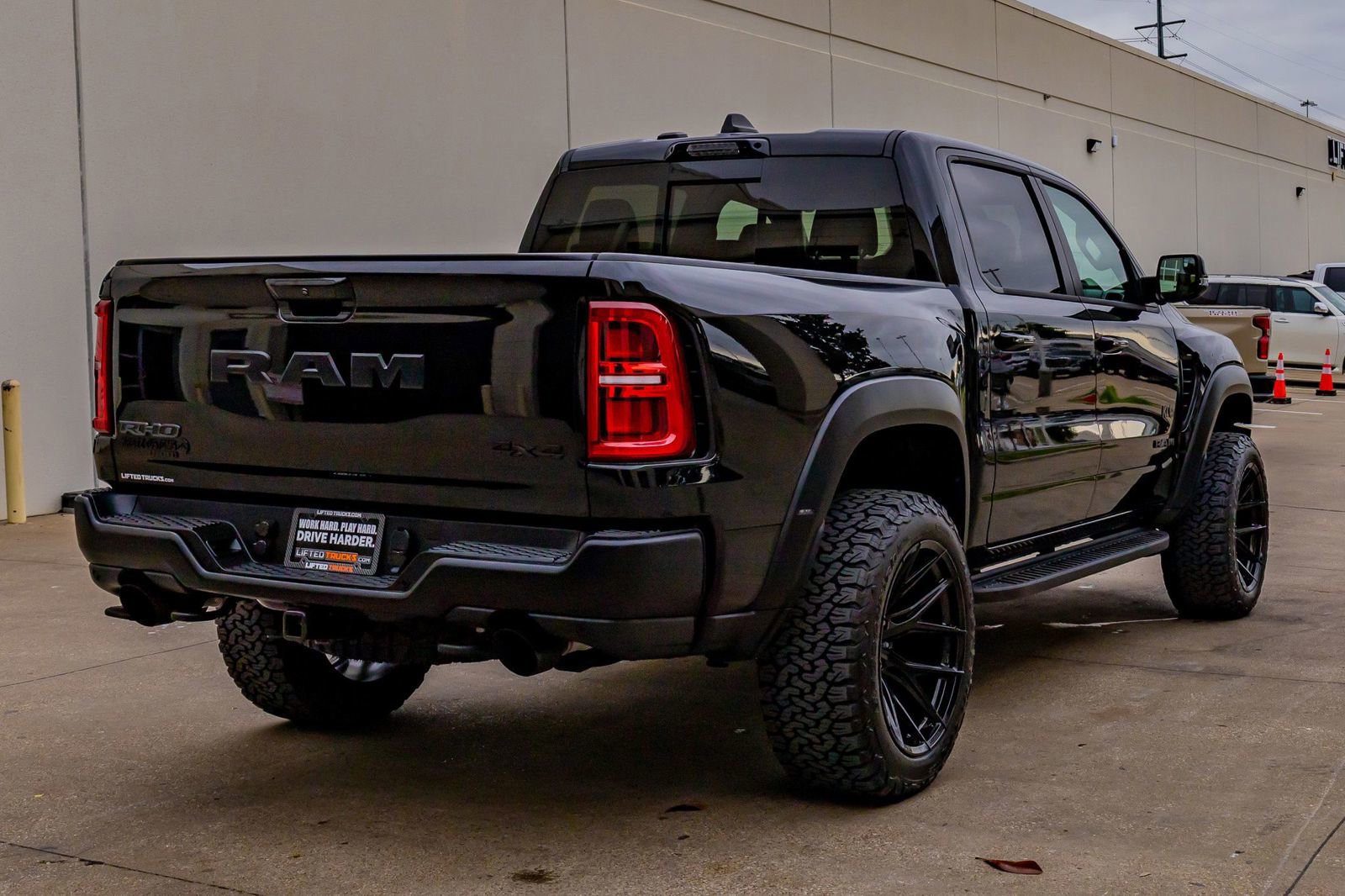 Used 2025 RAM 1500 RHO w/ RHO Level 1 Equipment Group AWD/4WD image 9