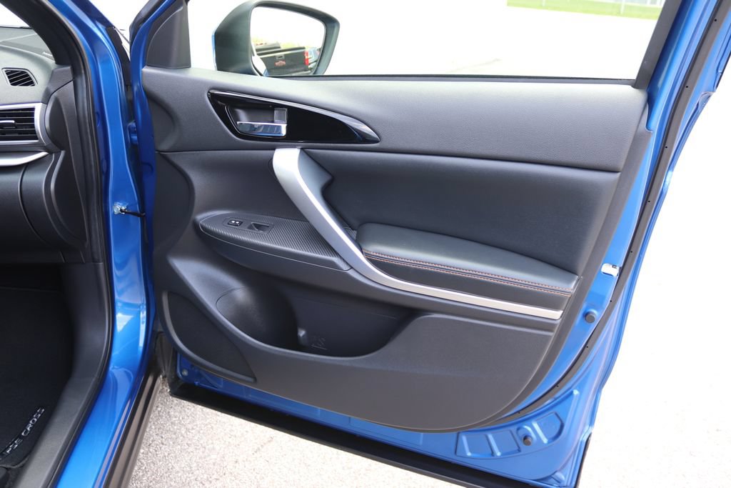 Used 2020 Mitsubishi Eclipse Cross SEL AWD/4WD image 27