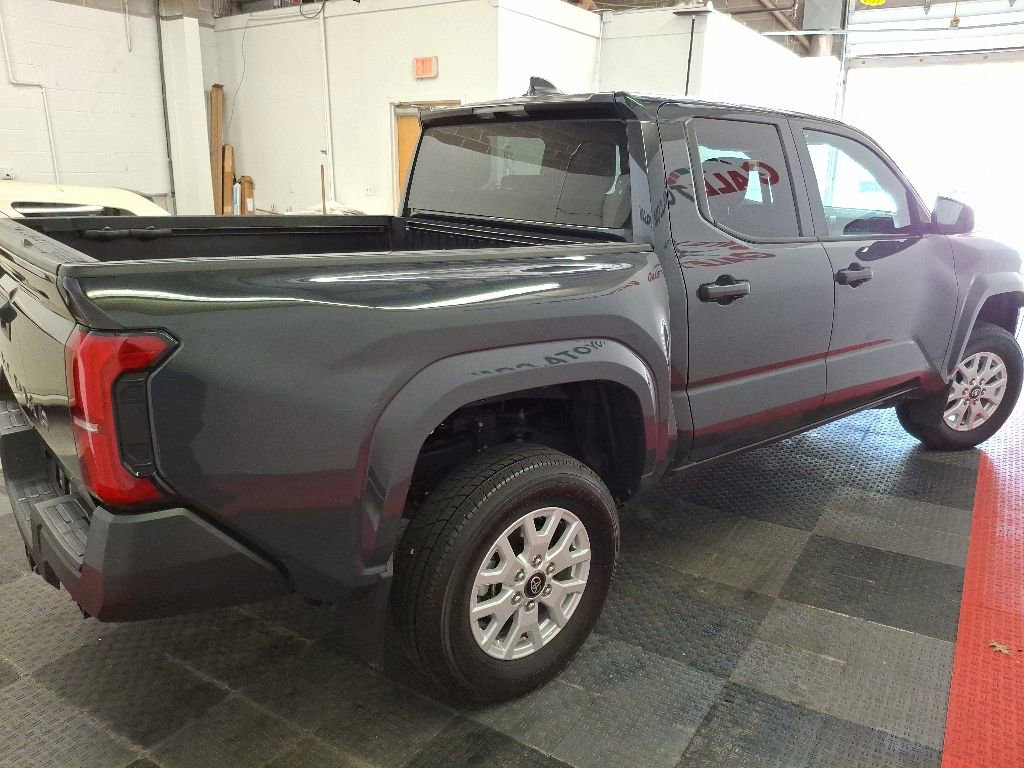 Used 2024 Toyota Tacoma SR AWD/4WD image 11