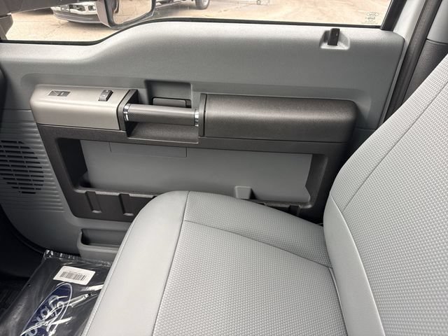 New 2027 Ford F750 2WD Regular Cab Super Duty image 27