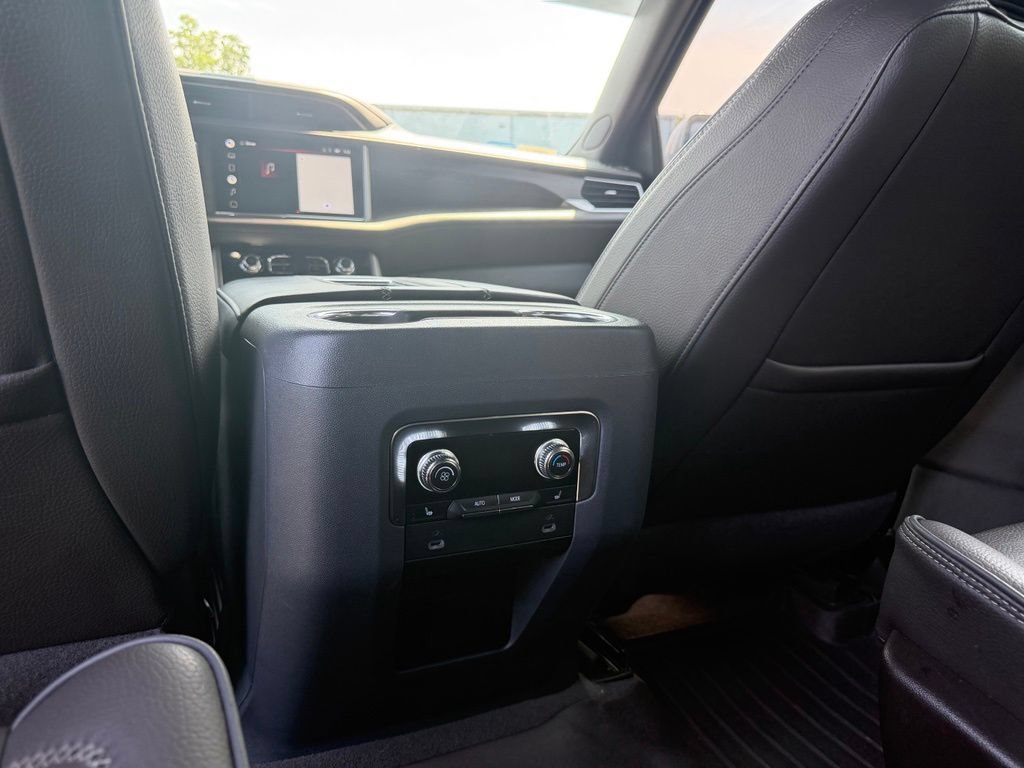 Used 2022 GMC Yukon Denali AWD/4WD image 14