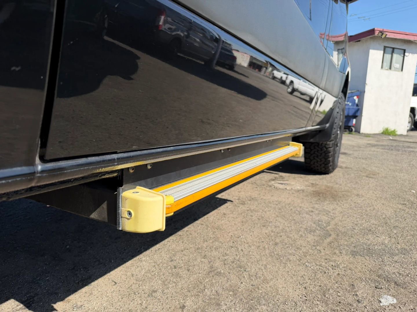 Used 2019 Mercedes-Benz Sprinter 2500 image 32