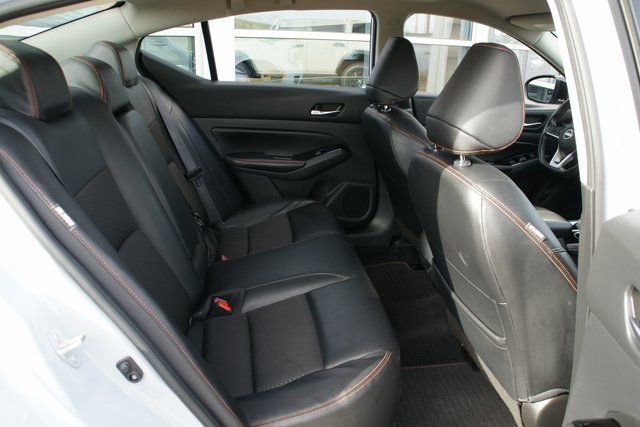 Used 2024 Nissan Altima 2.5 SR image 29