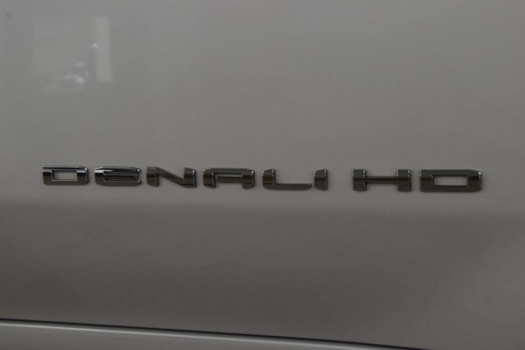 Used 2021 GMC Sierra 2500 Denali w/ Denali Ultimate Package AWD/4WD image 18