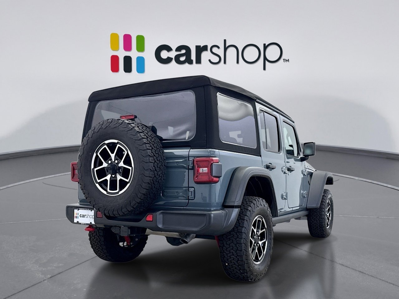 Used 2024 Jeep Wrangler Rubicon w/ Technology Group image 5
