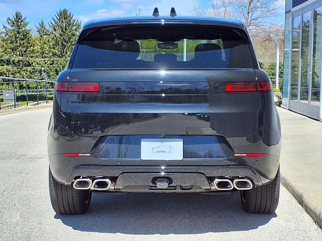 New 2026 Land Rover Range Rover Sport Dynamic SE AWD/4WD image 4