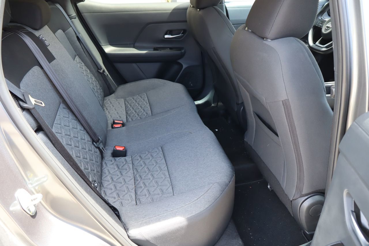 Used 2026 Nissan Kicks SV FWD image 17