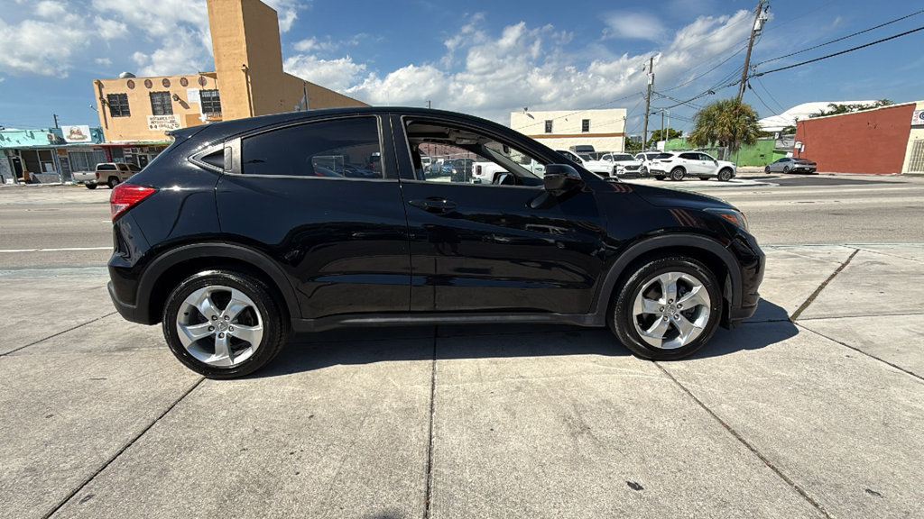 Used 2016 Honda HR-V EX image 15