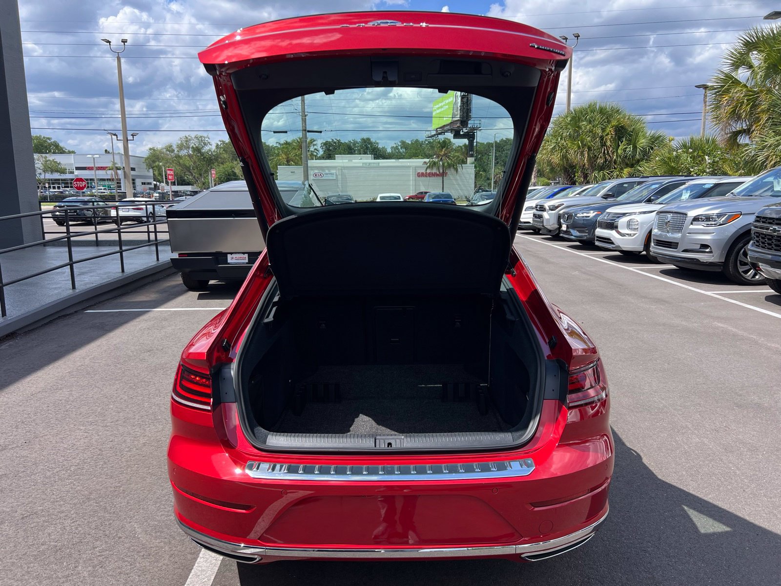 Used 2023 Volkswagen Arteon SEL AWD/4WD image 19