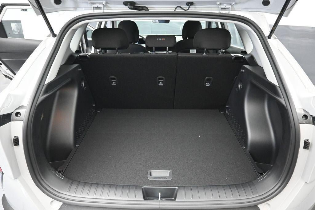 New 2027 Hyundai Kona SE FWD image 27
