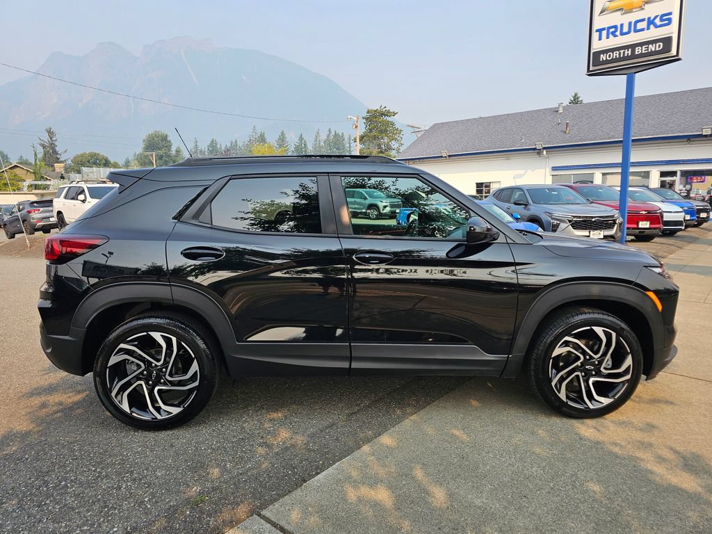 Used 2026 Chevrolet TrailBlazer RS w/ Convenience Package AWD/4WD image 4