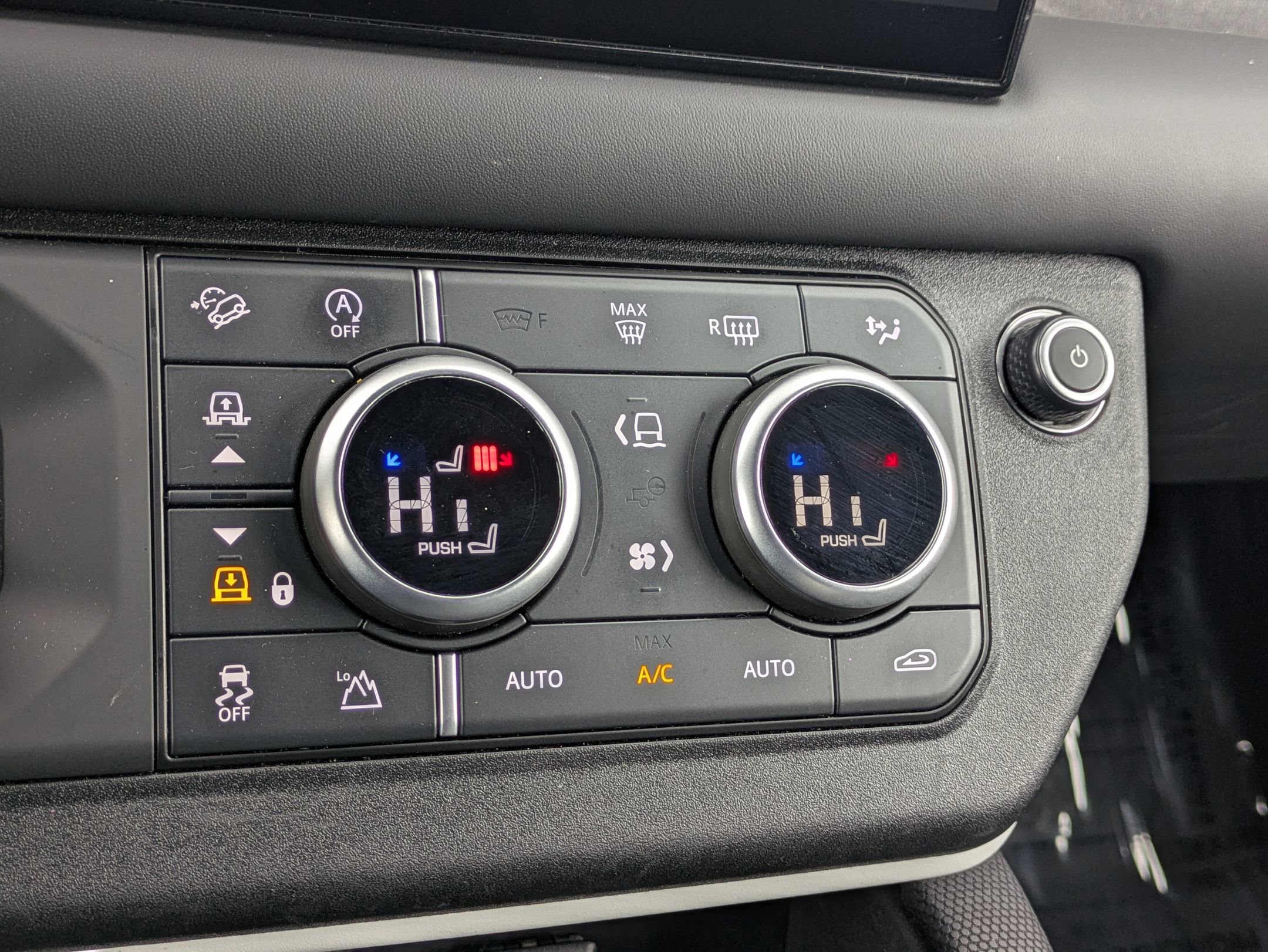 Certified 2023 Land Rover Defender 110 X-Dynamic SE image 16