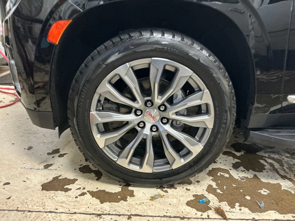 Used 2021 GMC Yukon Denali AWD/4WD image 11