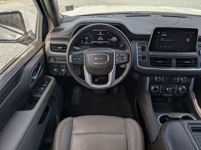 Used 2024 GMC Yukon SLT image 17