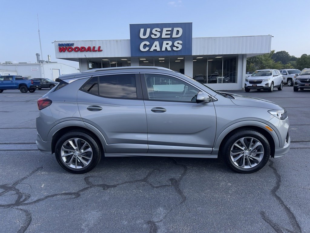 Used 2023 Buick Encore GX Select w/ Sport Touring Package image 9