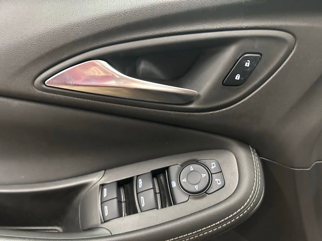 Certified 2023 Buick Encore GX Preferred w/ Cold Weather Comfort Package image 11