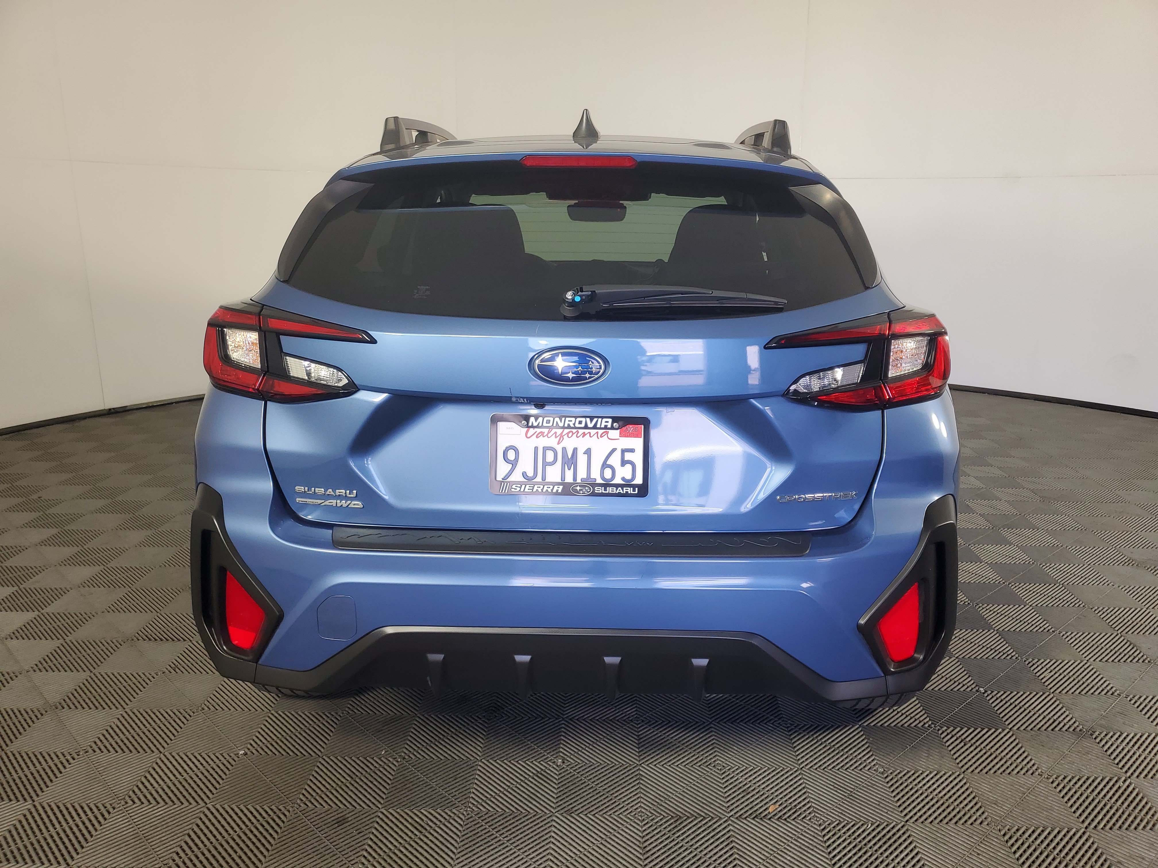 Used 2024 Subaru Crosstrek 2.0i Premium AWD/4WD image 5