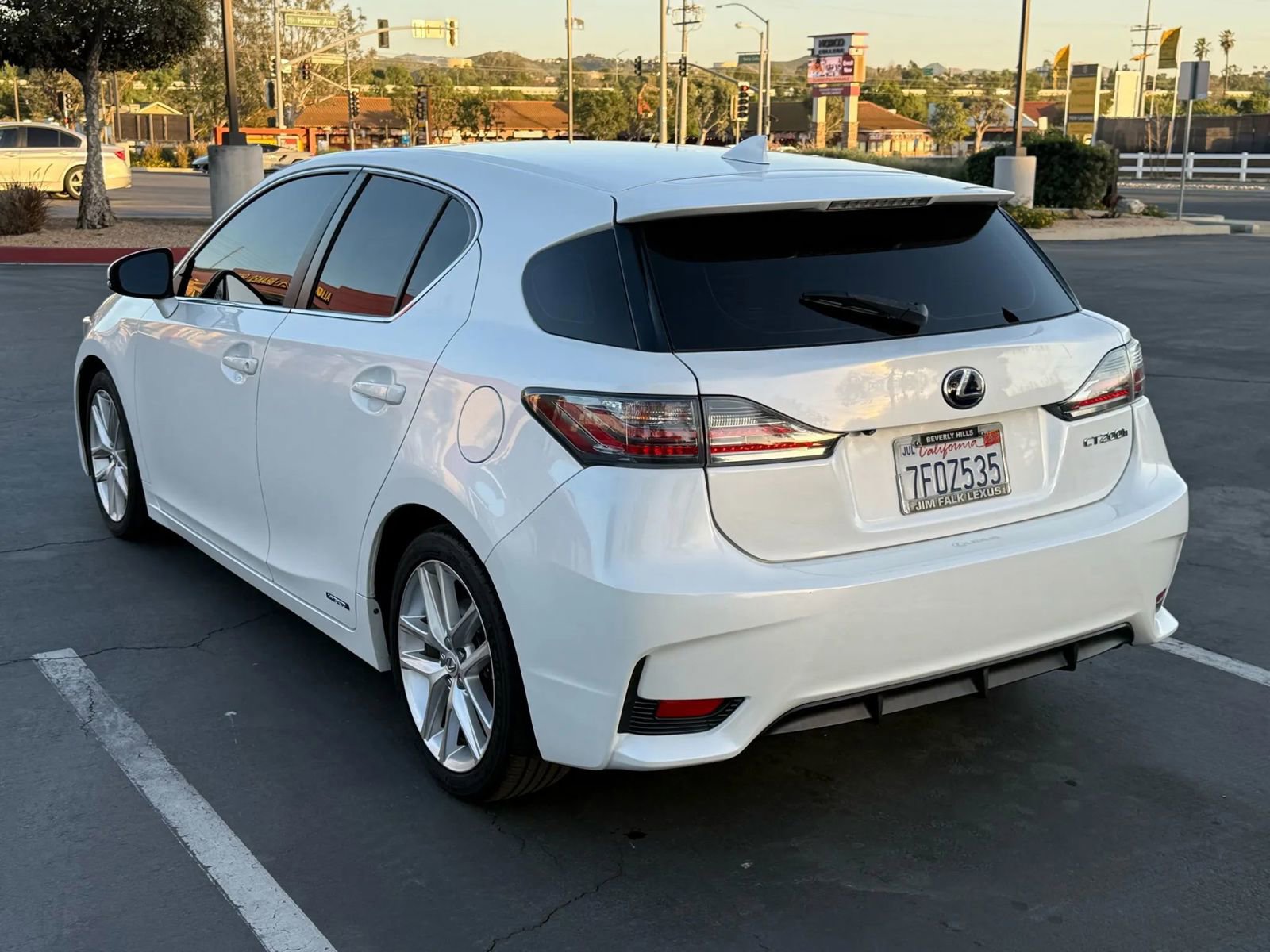 Used 2014 Lexus CT 200h Premium image 7