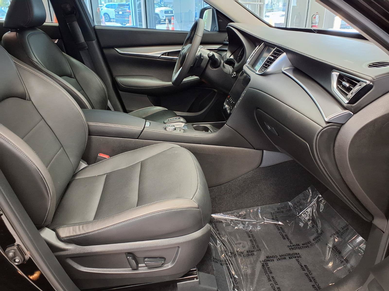 Used 2023 INFINITI QX50 Luxe FWD image 10