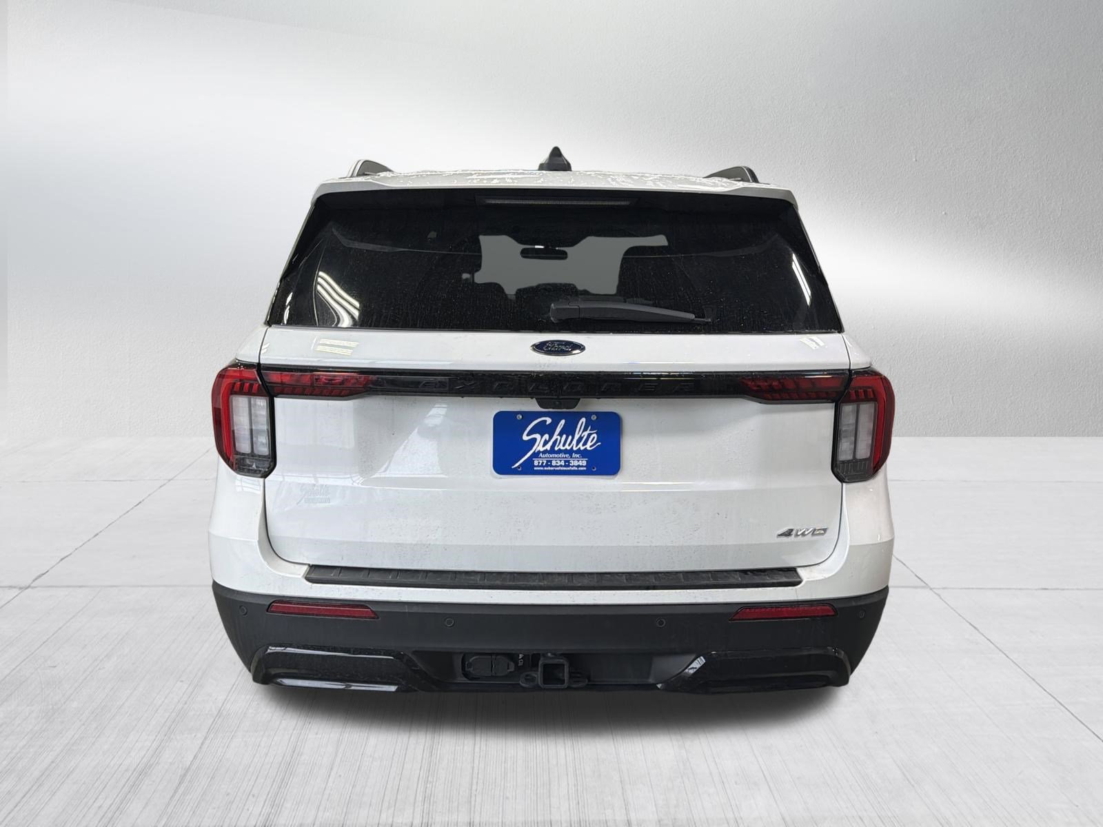 Used 2025 Ford Explorer ST-Line image 6