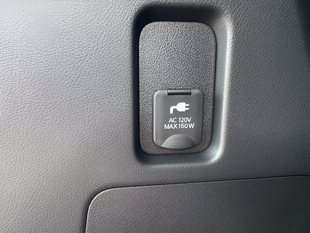 New 2026 Nissan Armada PRO-4X w/ Captain's Chari Seat Package AWD/4WD image 29