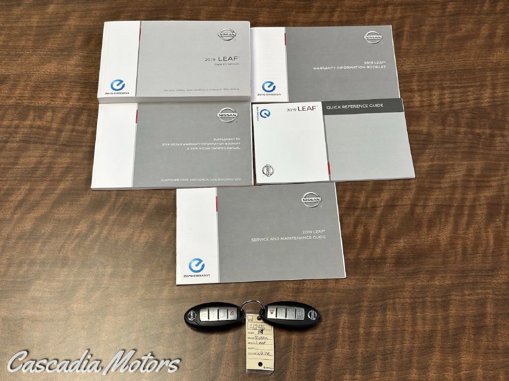 Used 2019 Nissan Leaf S w/ S Charge Package FWD image 2