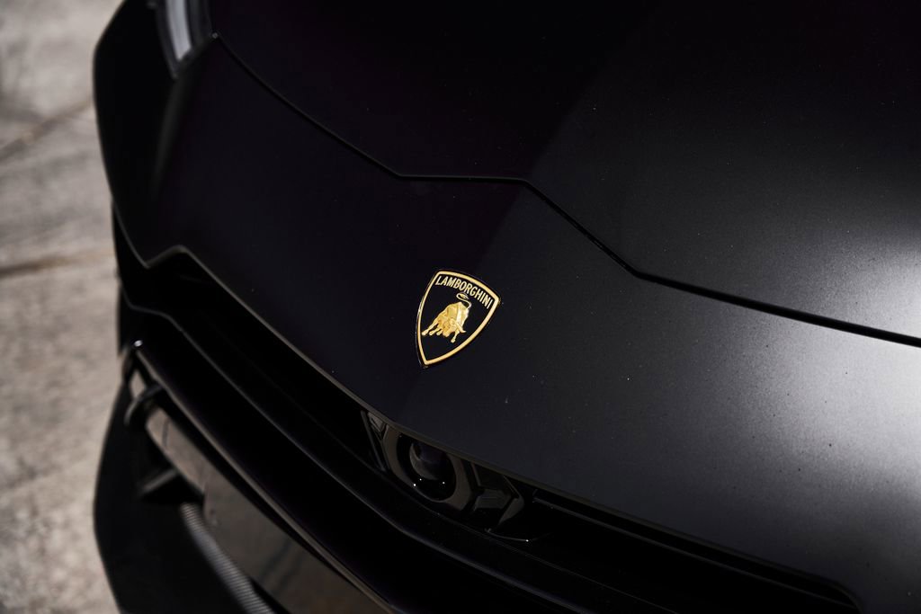 Used 2024 Lamborghini Urus Performante AWD/4WD image 7