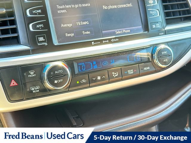 Used 2019 Toyota Highlander Limited AWD/4WD image 22