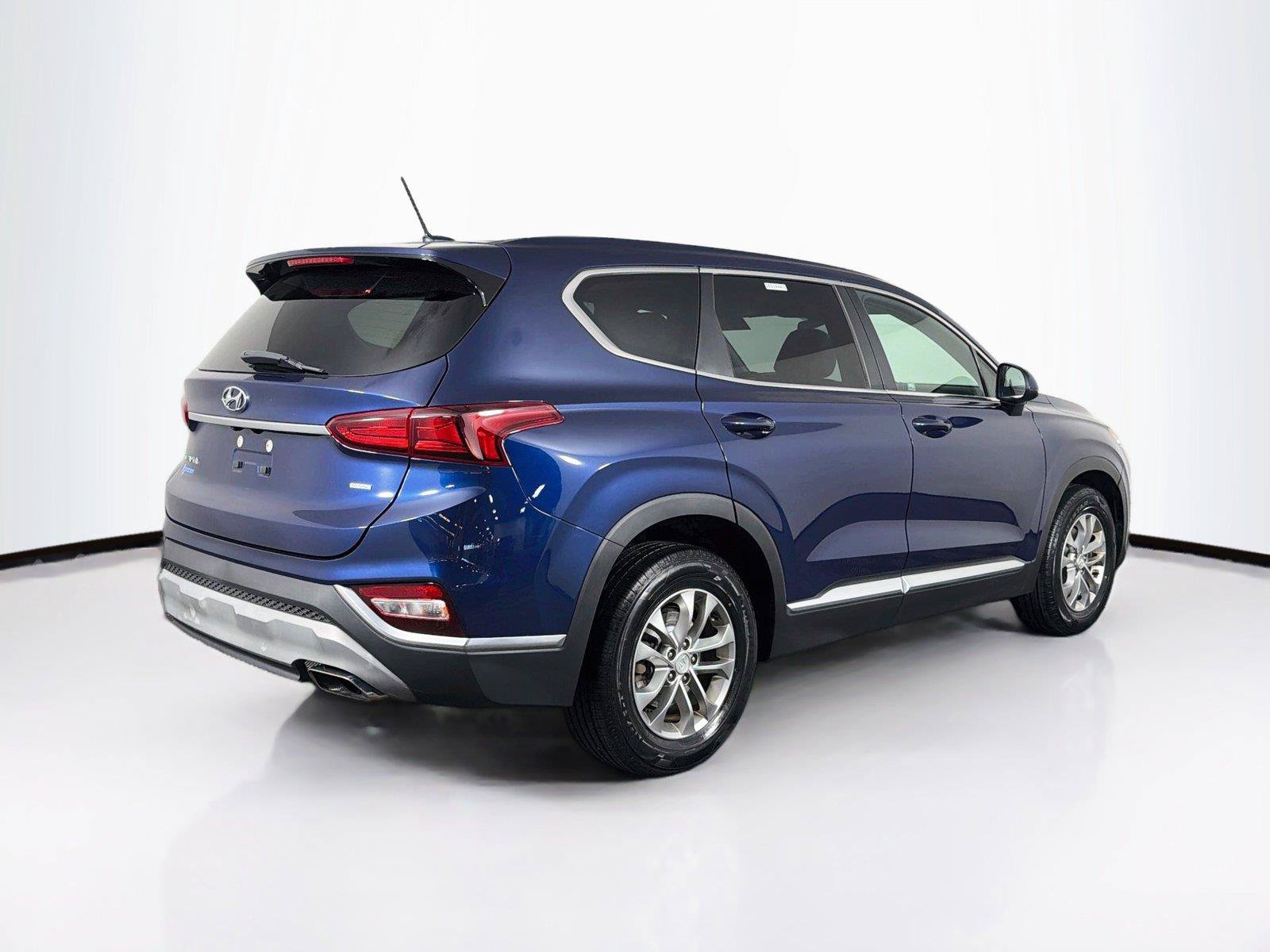 Used 2019 Hyundai Santa Fe SE AWD/4WD image 11