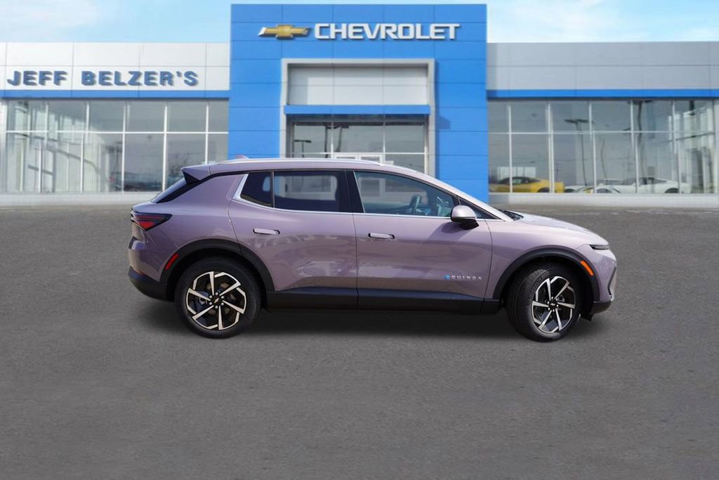 New 2026 Chevrolet Equinox EV LT AWD/4WD image 2
