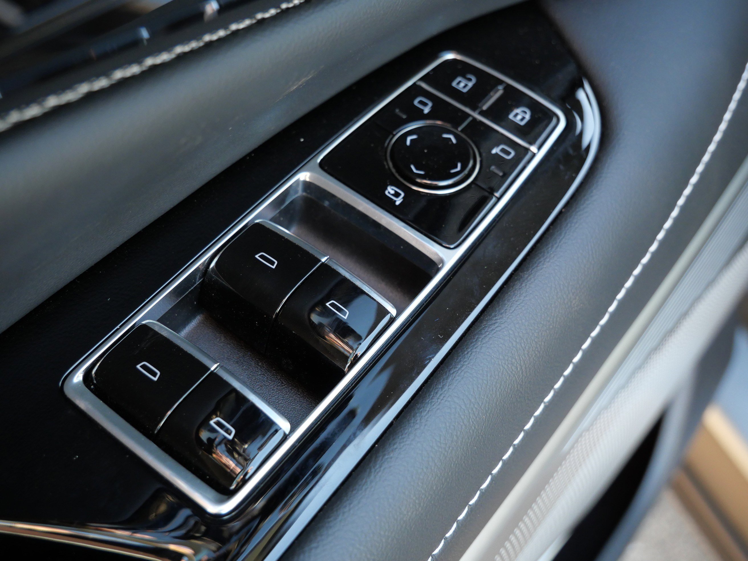 New 2026 Cadillac Optiq Sport 1 AWD/4WD image 18