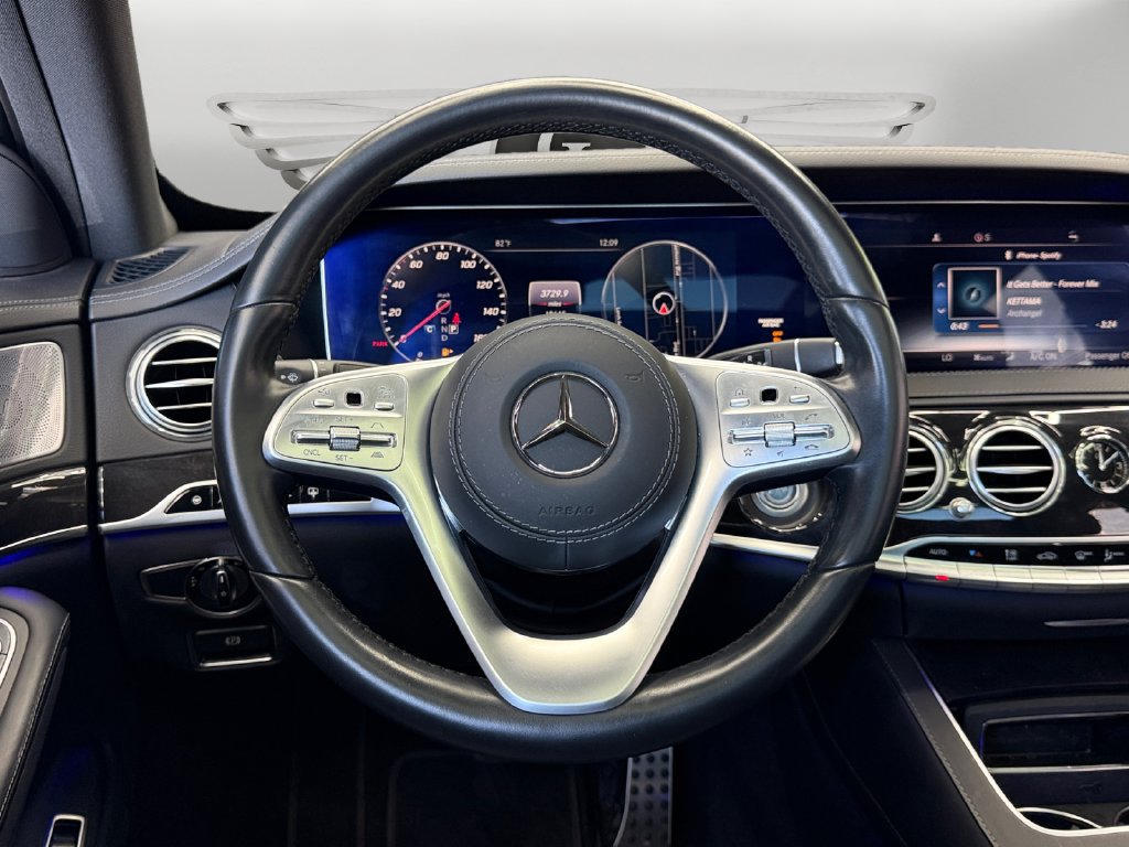 Used 2020 Mercedes-Benz S 560 Sedan image 12