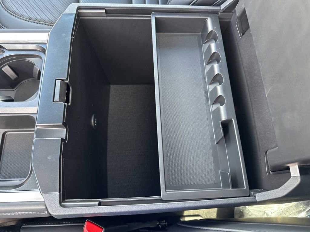 New 2026 Ford F250 Platinum image 38