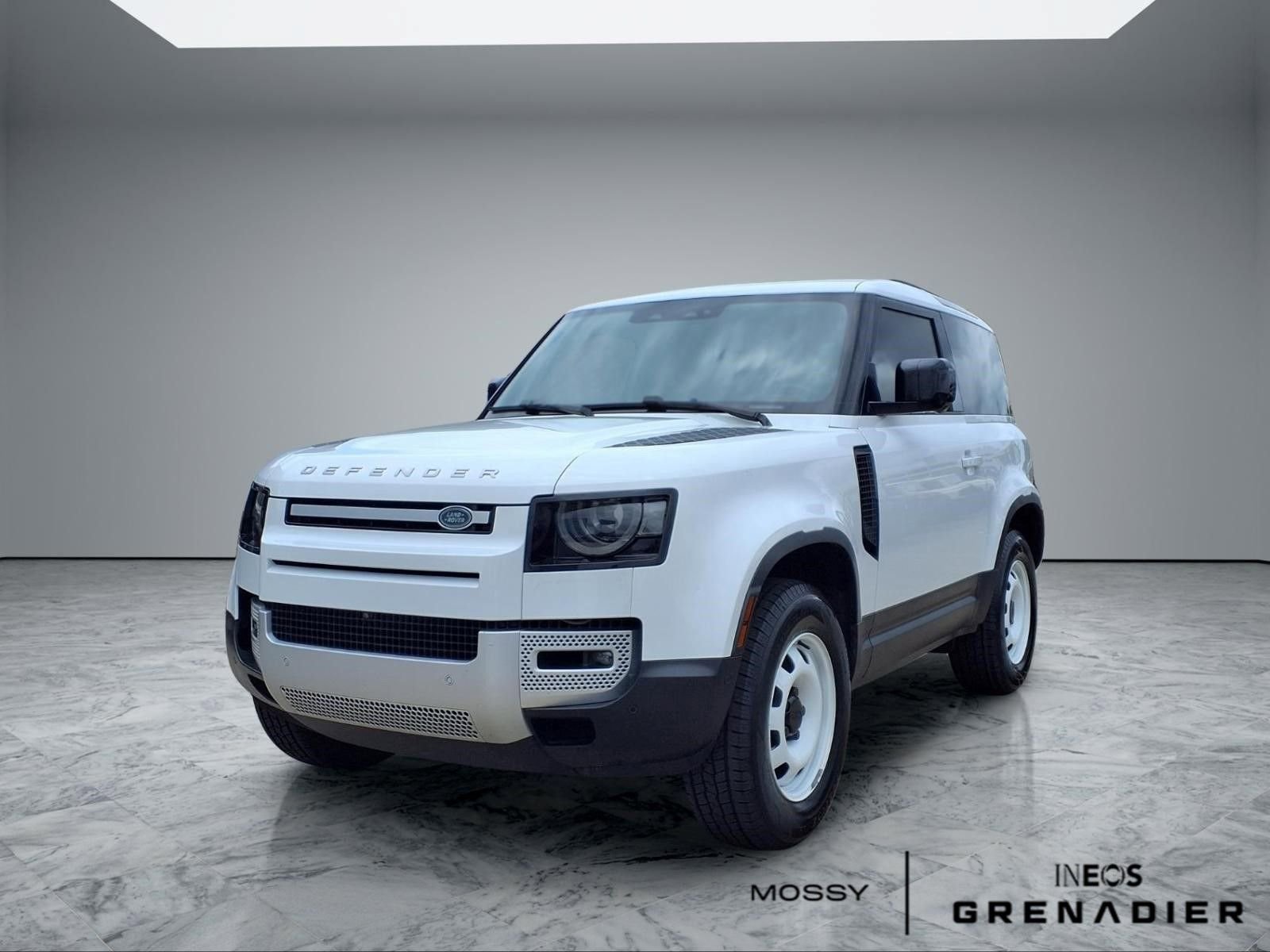 Used 2022 Land Rover Defender 90 AWD/4WD image 4